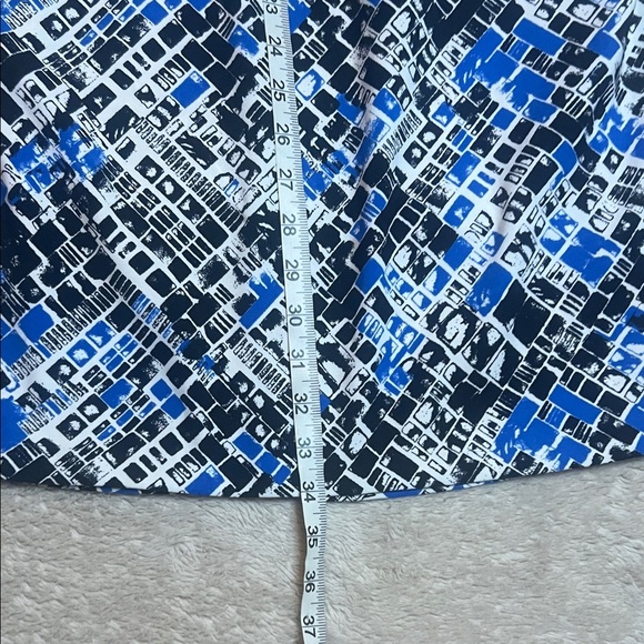 Jessica Abstract Blue and Black Dress with belt sz 10 Petite - Picture 10 of 14